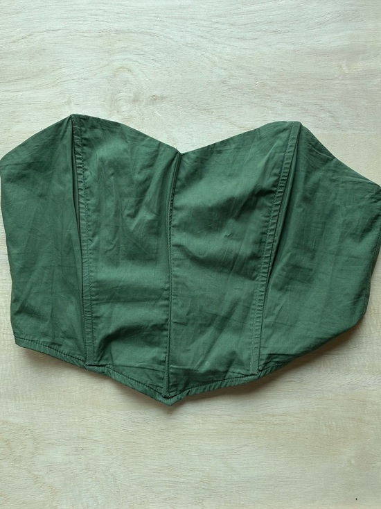 La Hearts Tops - LA Hearts Corset Crop Top Olive
Green Strapless Bandeau
Sweetheart Neck Small